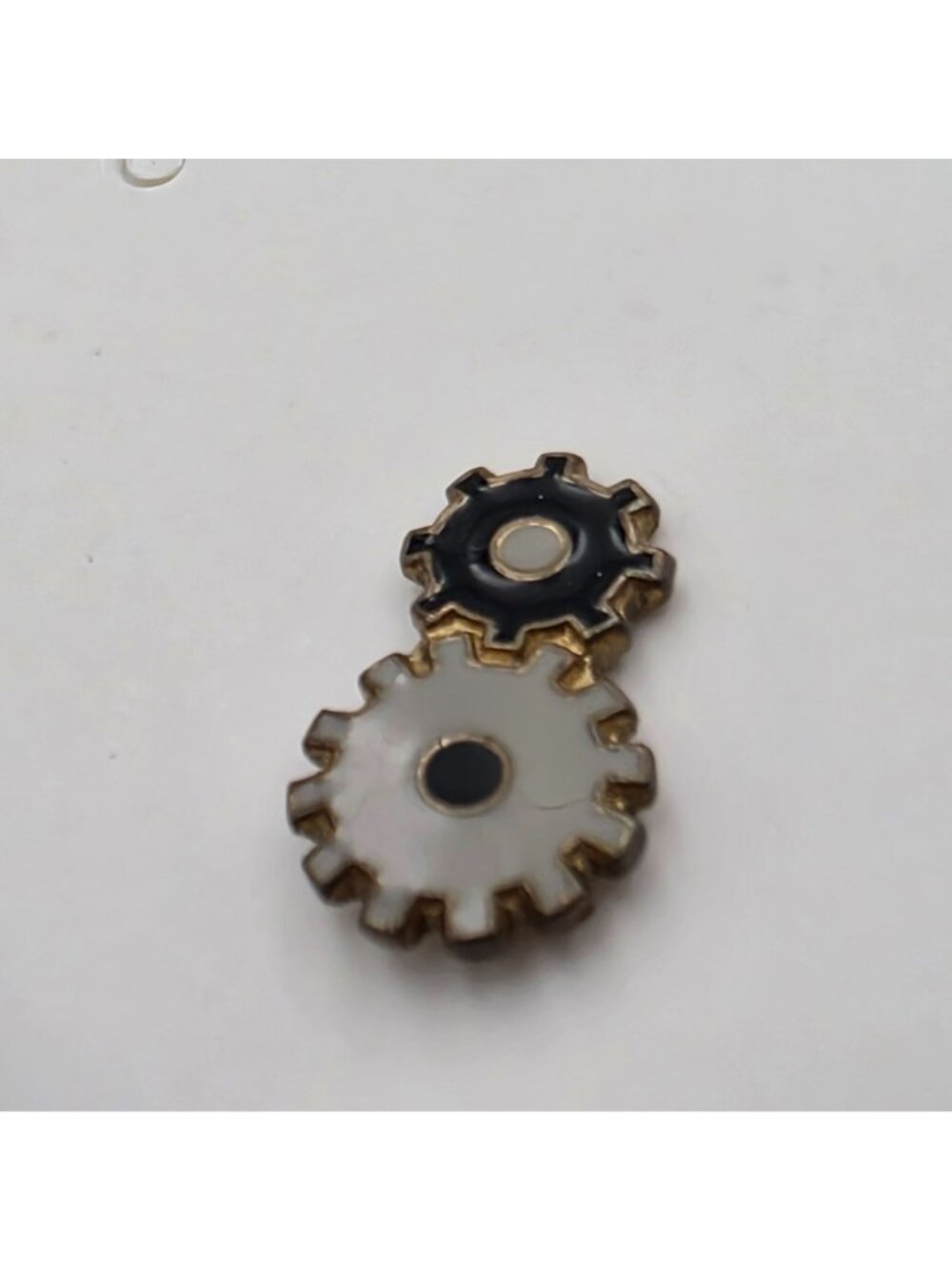 Webelos Activity Badge Scout Engineering Gold Tone Metal Enamel Pin Pinback - Picture 2 of 3